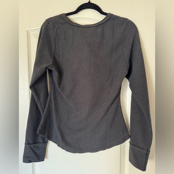 Black long sleeve top - Picture 4 of 4